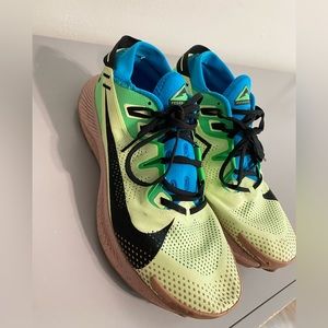 Nike Pegasus Trail 2 Men's Shoes New In Box "Barely Volt / Laser Blue" Hiking ⛰️